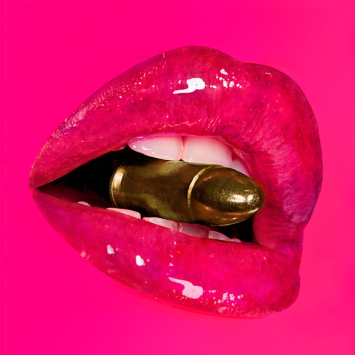 MAKE LOVE NOT WAR (pink)