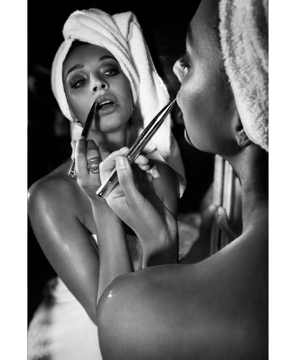 REFLECTED BEAUTY B/W