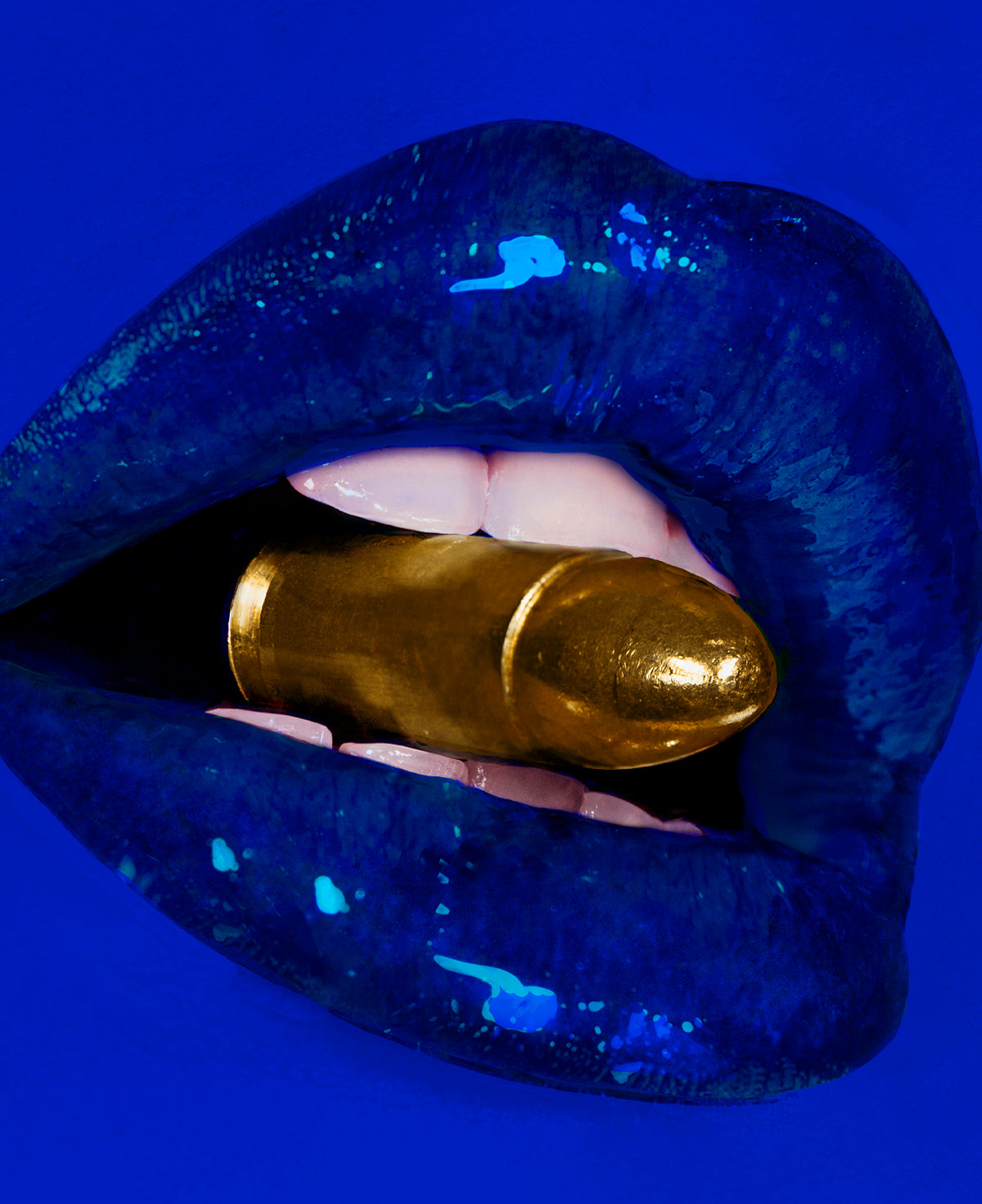 MAKE LOVE, NOT WAR (BLUE)